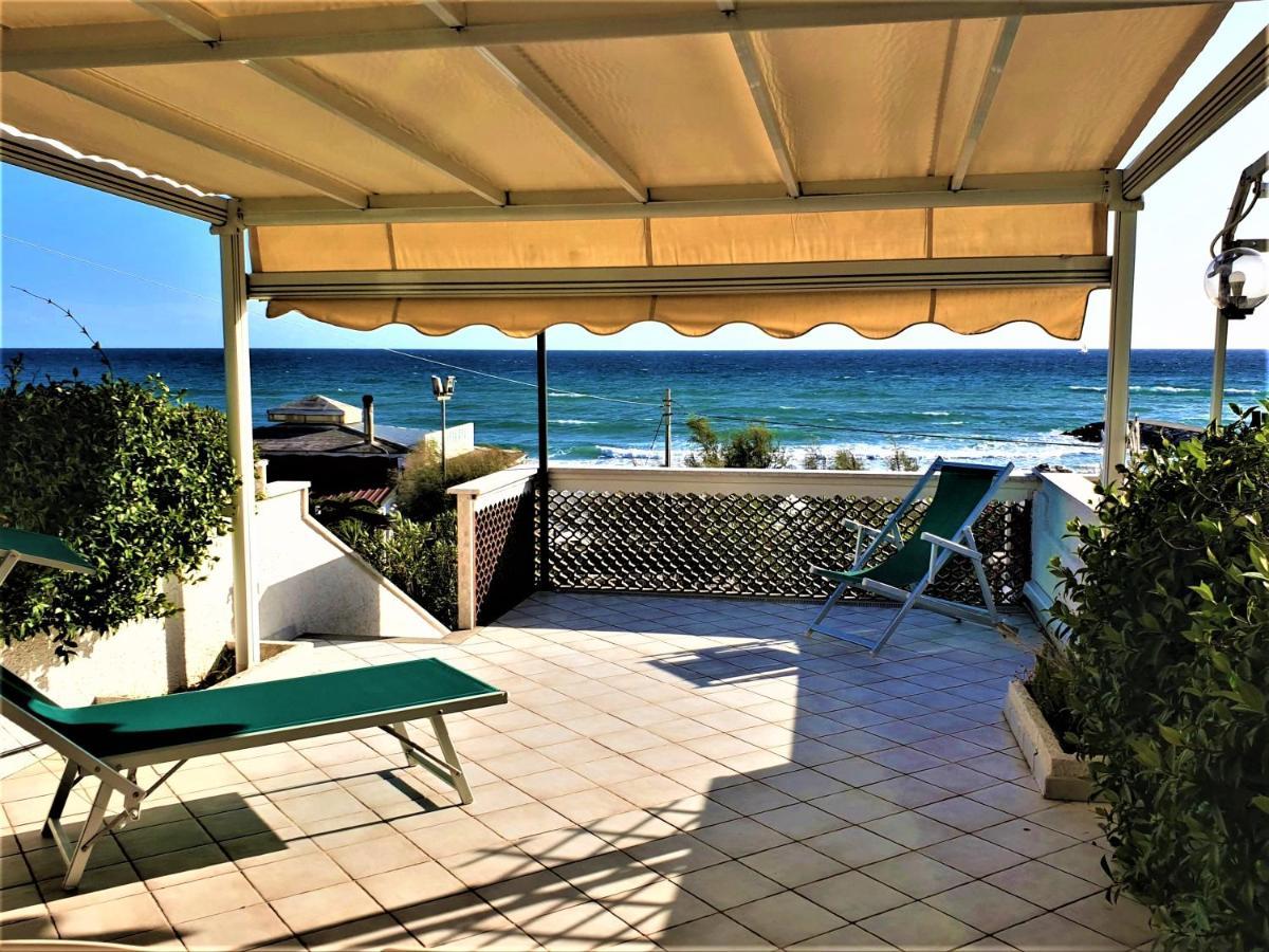 La Villa Fronte Spiaggia Bandiera Blu Sperlonga Buitenkant foto