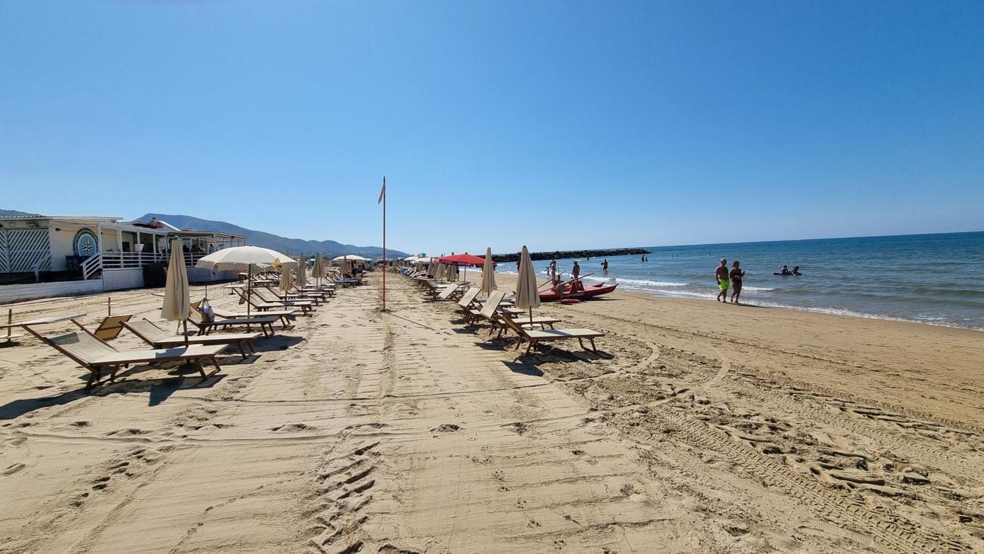 La Villa Fronte Spiaggia Bandiera Blu Sperlonga Buitenkant foto