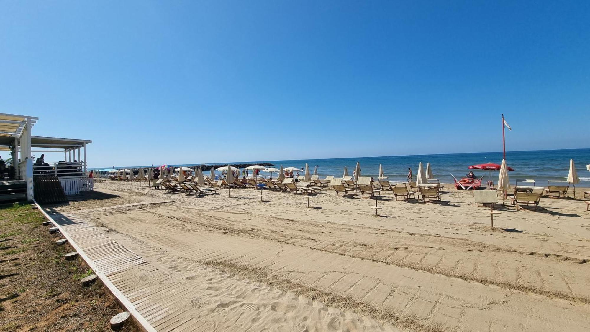 La Villa Fronte Spiaggia Bandiera Blu Sperlonga Buitenkant foto