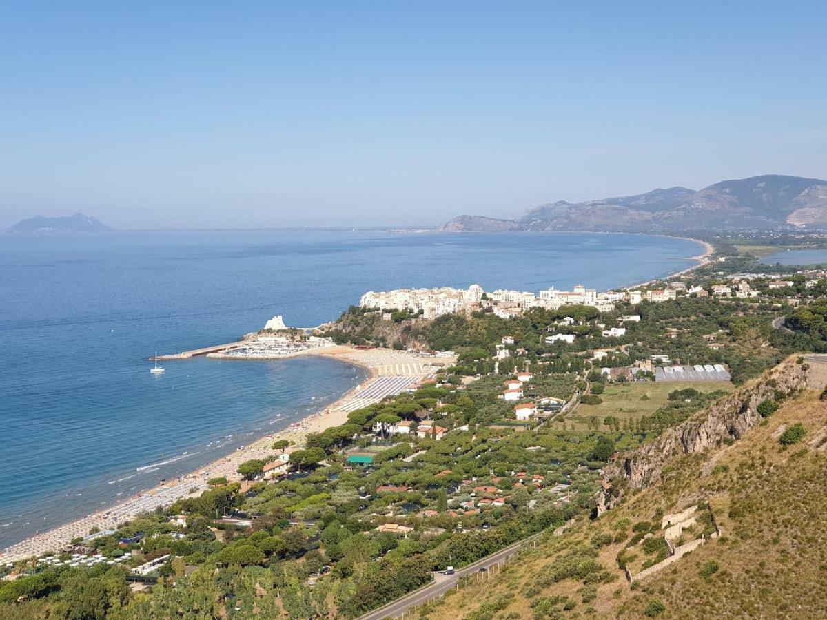 La Villa Fronte Spiaggia Bandiera Blu Sperlonga Buitenkant foto