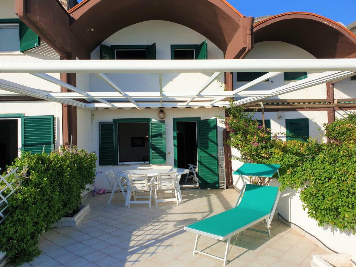 La Villa Fronte Spiaggia Bandiera Blu Sperlonga Buitenkant foto